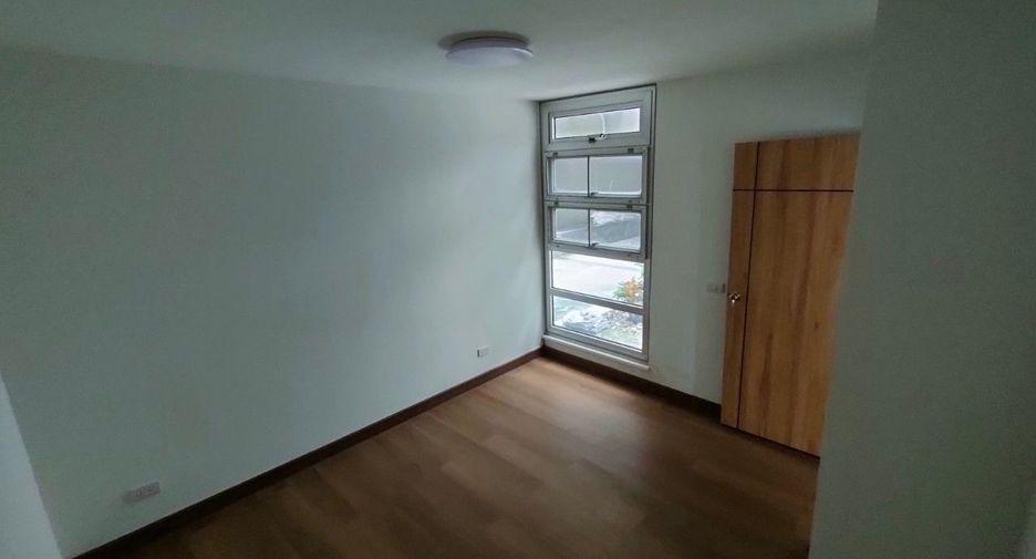 For sale 2 bedrooms condo in Pak Kret, Nonthaburi