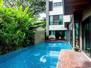 For sale 5 bed villa in Watthana, Bangkok