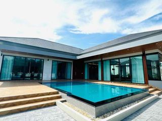 For rent 4 bed villa in East Pattaya, Pattaya