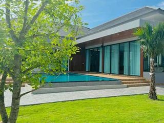 For rent 4 bed villa in East Pattaya, Pattaya