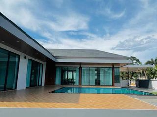 For rent 4 bed villa in East Pattaya, Pattaya