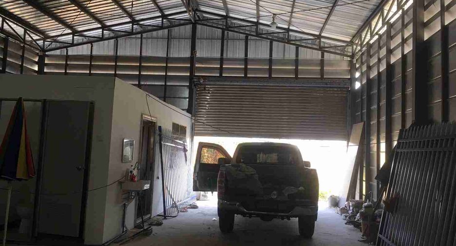 Almacén en alquiler y en venta en Lat Lum Kaeo, Pathum Thani
