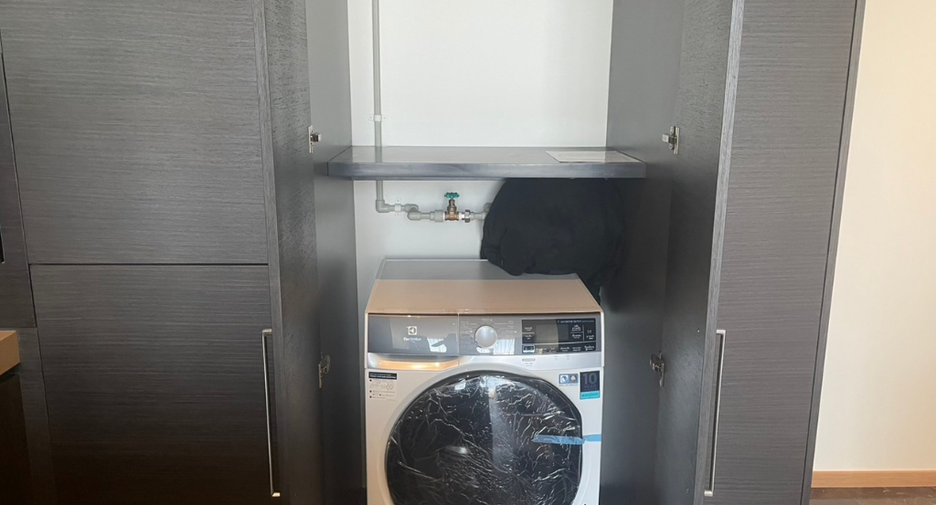 For rent 1 Beds condo in Pathum Wan, Bangkok