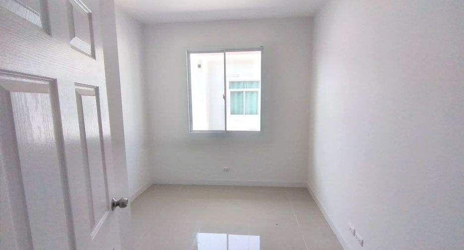 Reihenhaus zum Kauf mit 3 Zimmer in Bang Khae, Bangkok