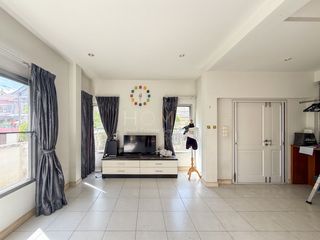 Casa en venta de 3 habitaciones en Min Buri, Bangkok