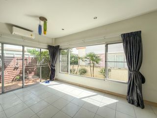 Casa en venta de 3 habitaciones en Min Buri, Bangkok