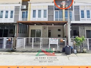 For sale 4 bed townhouse in Sai Mai, Bangkok