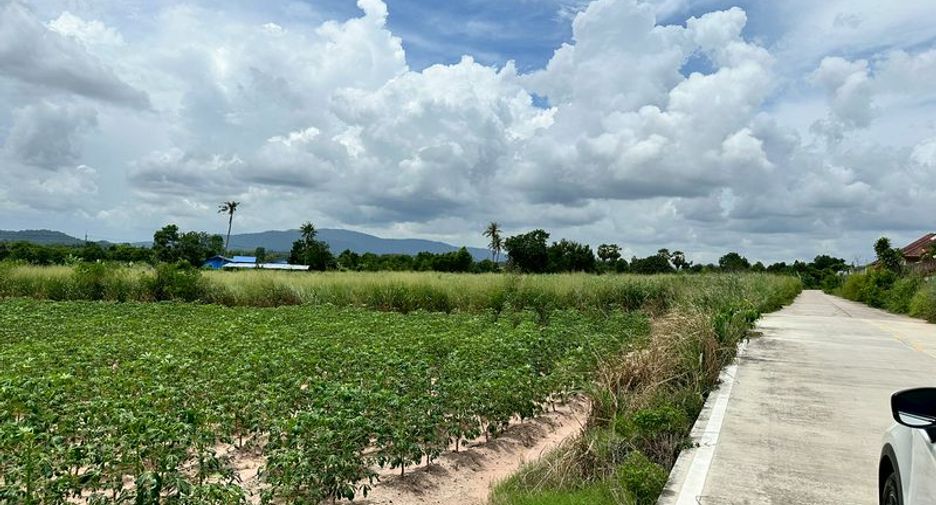 Grundstück zum Kauf in Si Racha, Chonburi