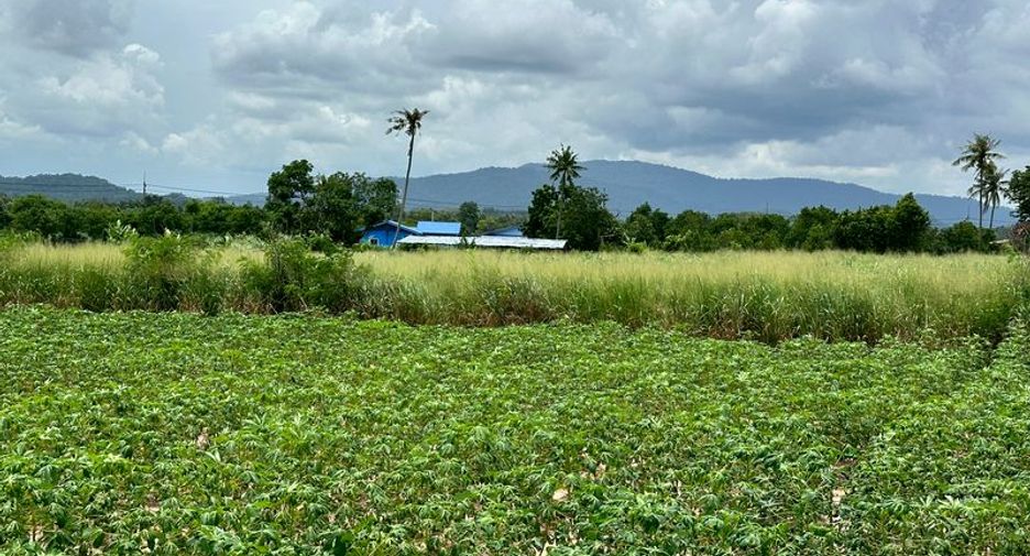 Grundstück zum Kauf in Si Racha, Chonburi