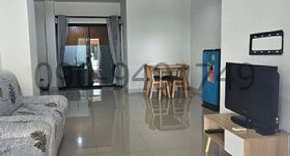 For rent 2 bedrooms townhouse in Phan Thong, Chonburi