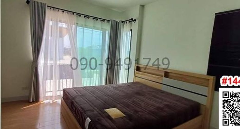 For rent 2 bedrooms townhouse in Phan Thong, Chonburi