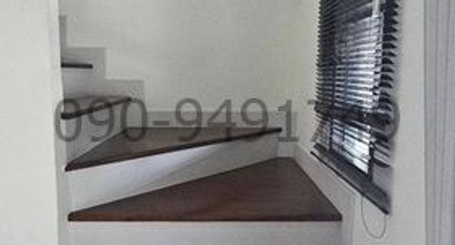 For rent 2 bedrooms townhouse in Phan Thong, Chonburi