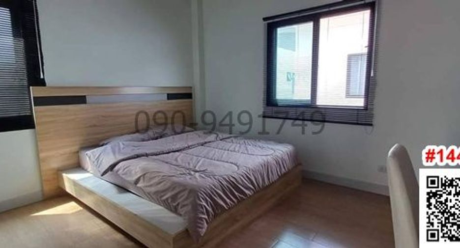 For rent 2 bedrooms townhouse in Phan Thong, Chonburi