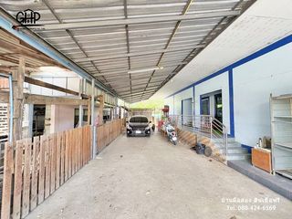 For sale 4 bed house in Mueang Tak, Tak