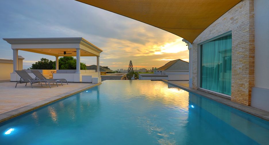 For sale 4 bed house in Bang Lamung, Chonburi