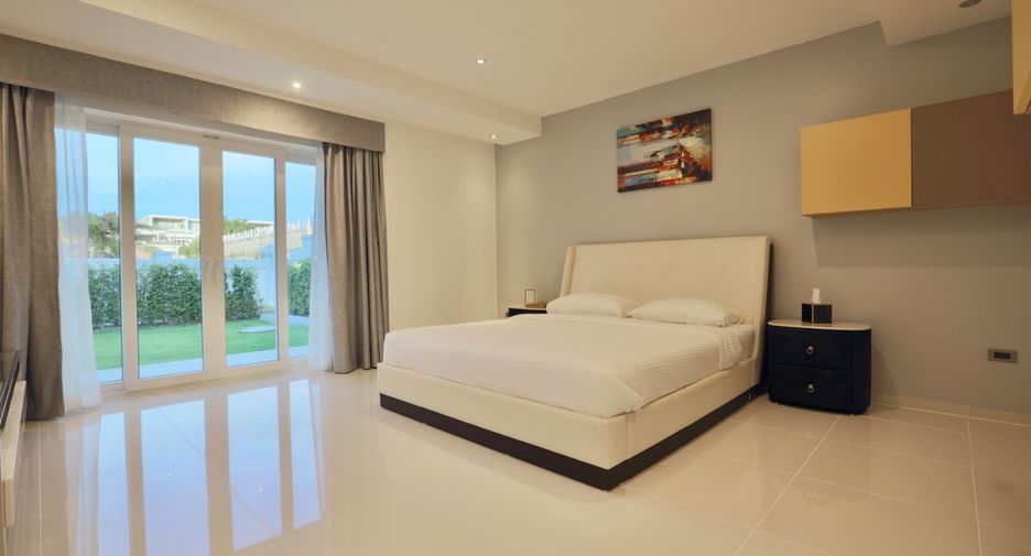 For sale 4 bed house in Bang Lamung, Chonburi