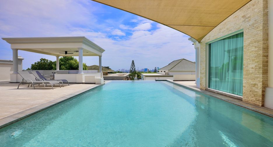 For sale 4 bed house in Bang Lamung, Chonburi
