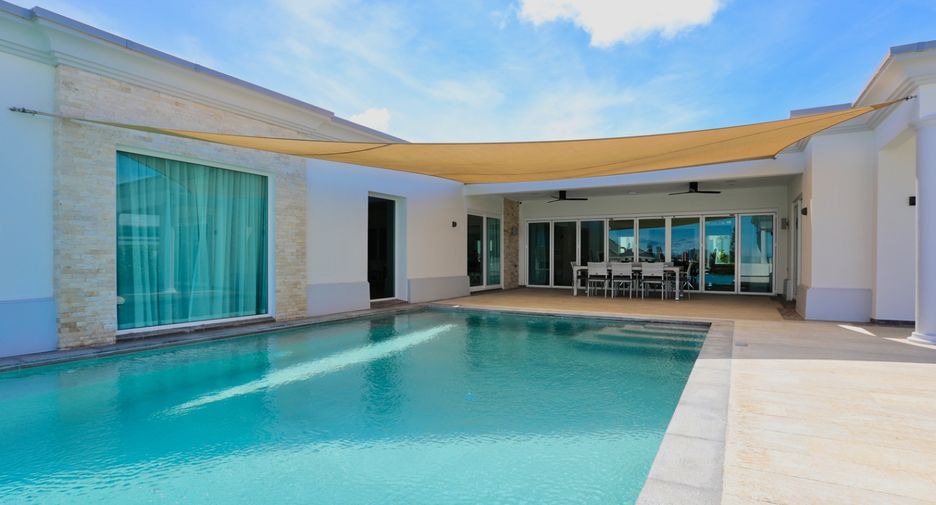 For sale 4 bed house in Bang Lamung, Chonburi