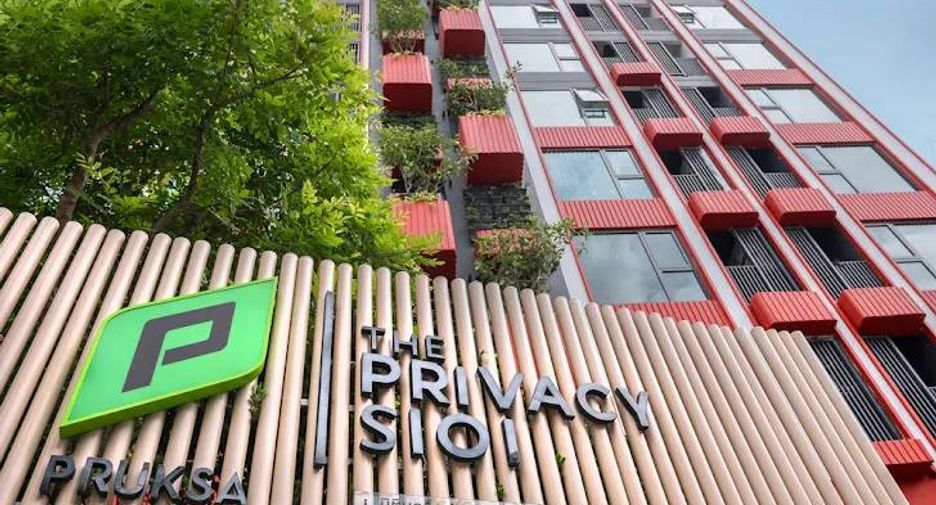 For sale 1 bed condo in Phra Khanong, Bangkok