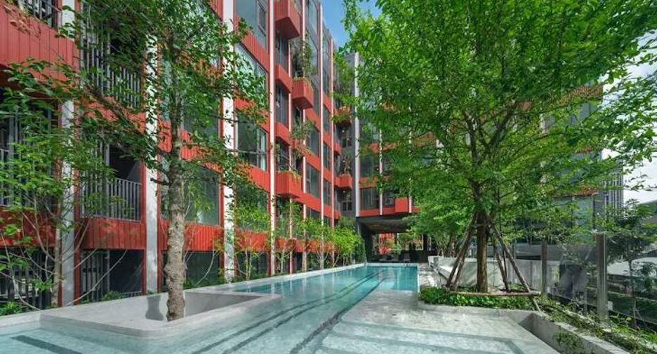 For sale 1 bed condo in Phra Khanong, Bangkok