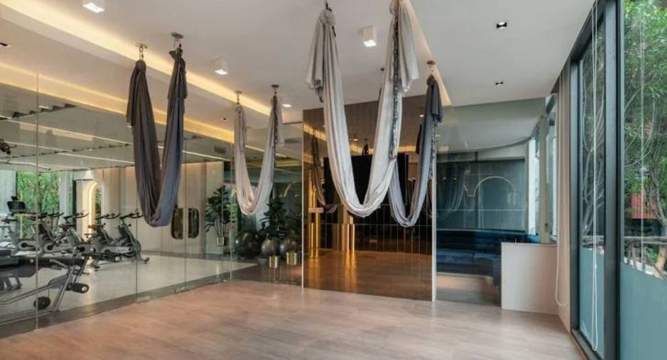 For sale 1 bed condo in Phra Khanong, Bangkok