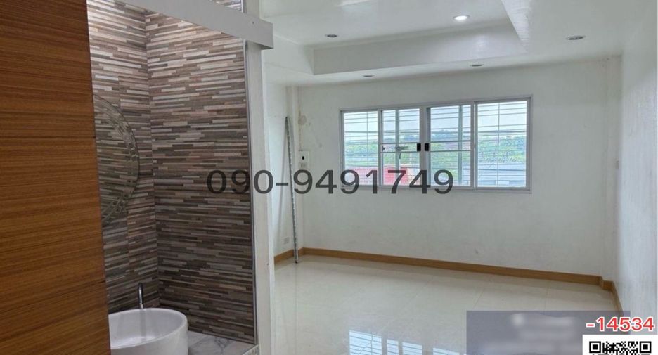 For sale 2 bedrooms retail Space in Khan Na Yao, Bangkok