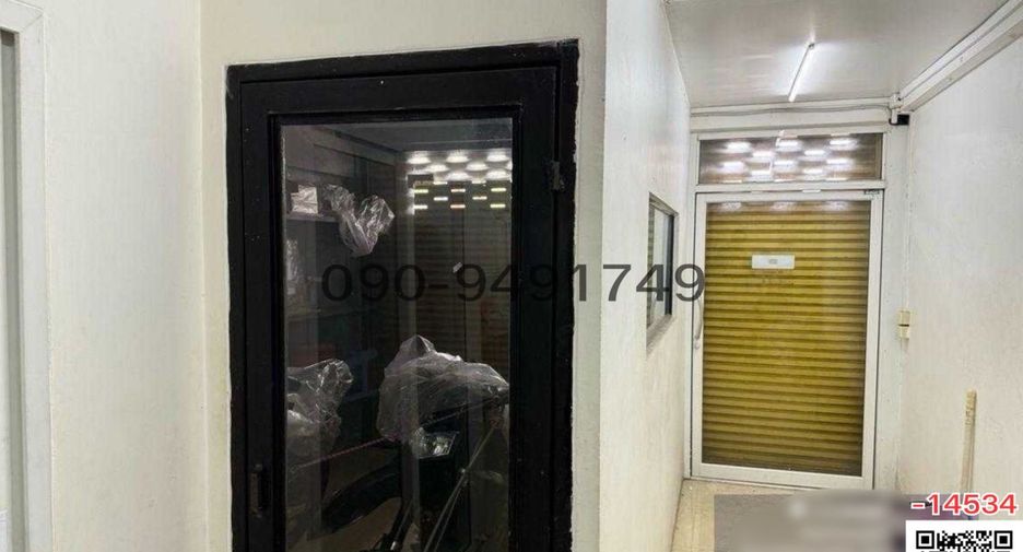For sale 2 bedrooms retail Space in Khan Na Yao, Bangkok