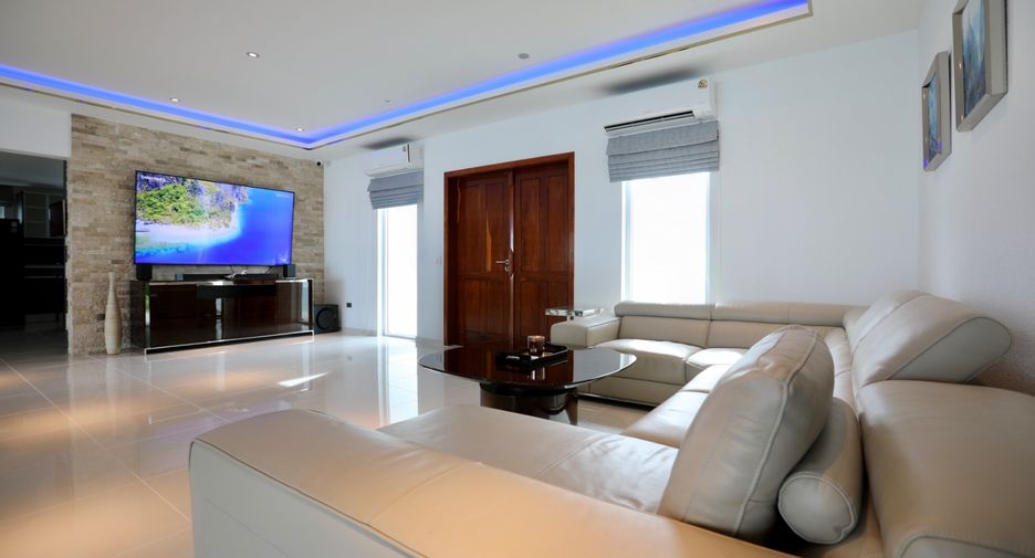 For sale 4 bed house in Bang Lamung, Chonburi