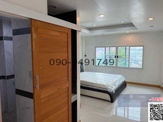 For rent 2 bedrooms retail Space in Khan Na Yao, Bangkok