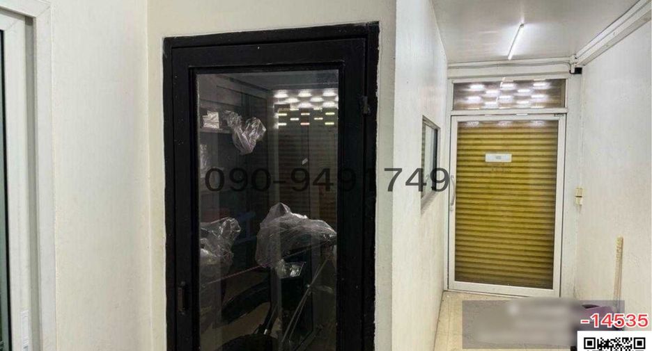 For rent 2 bedrooms retail Space in Khan Na Yao, Bangkok