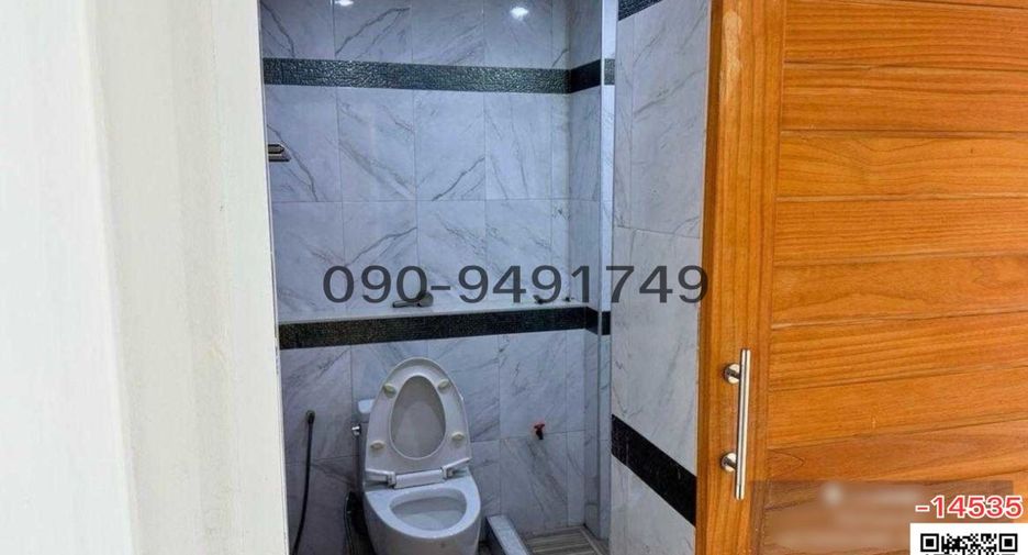 For rent 2 bedrooms retail Space in Khan Na Yao, Bangkok