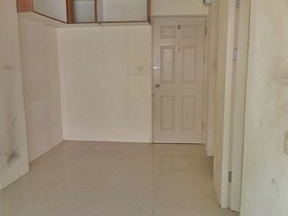 For sale 1 bed condo in Saphan Sung, Bangkok