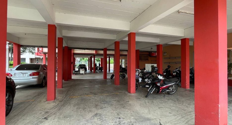 For sale 196 bedrooms apartment in Ongkharak, Nakhon Nayok