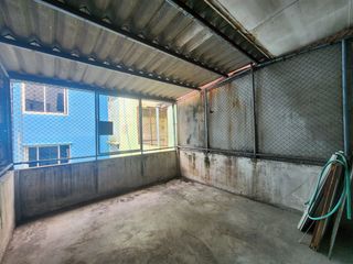 For sale 3 bed retail Space in Din Daeng, Bangkok