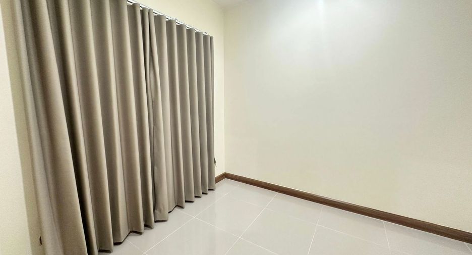Reihenhaus zur Miete mit 3 Zimmer in Mueang Chiang Mai, Chiang Mai