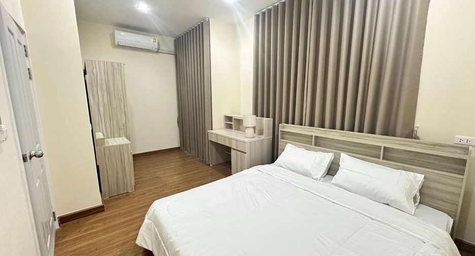 Reihenhaus zur Miete mit 3 Zimmer in Mueang Chiang Mai, Chiang Mai