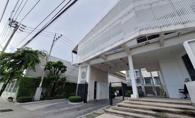 For sale 2 bed townhouse in Bueng Kum, Bangkok