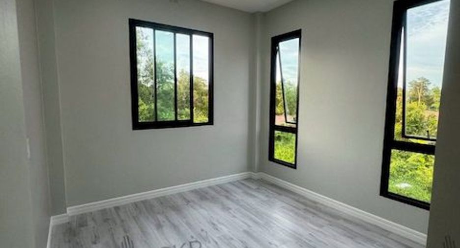 For sale 3 ベッドルーム house in Ban Khai, Rayong