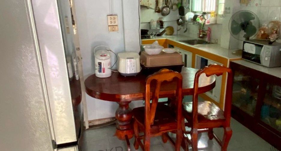 For sale 3 bedrooms townhouse in Lam Luk Ka, Pathum Thani