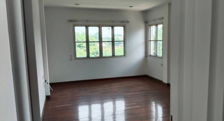 出售 4 卧室 独立屋 在 Min Buri, 曼谷