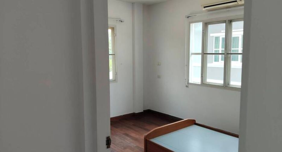 出售 4 卧室 独立屋 在 Min Buri, 曼谷
