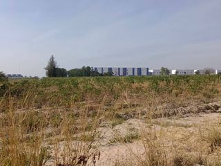 出售 土地 在 Pluak Daeng, Rayong