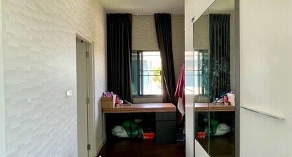 Haus zum Kauf mit 4 Zimmer in Pak Kret, Nonthaburi
