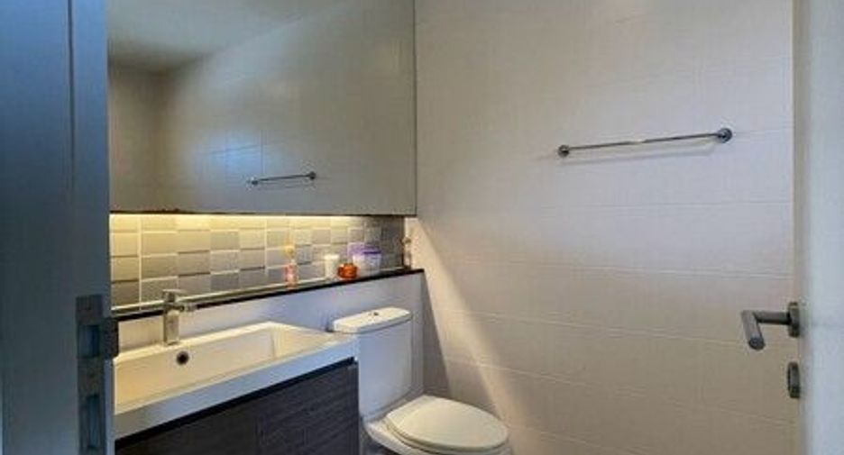 Haus zum Kauf mit 4 Zimmer in Pak Kret, Nonthaburi