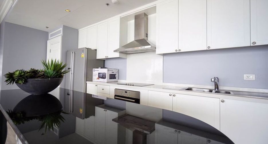 For rent and for sale 3 bedrooms condo in Khlong Toei, Bangkok