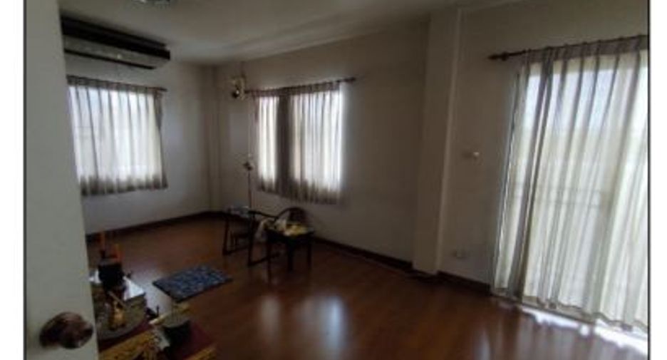 À vendre 4 chambres maison à Bang Khen, Bangkok