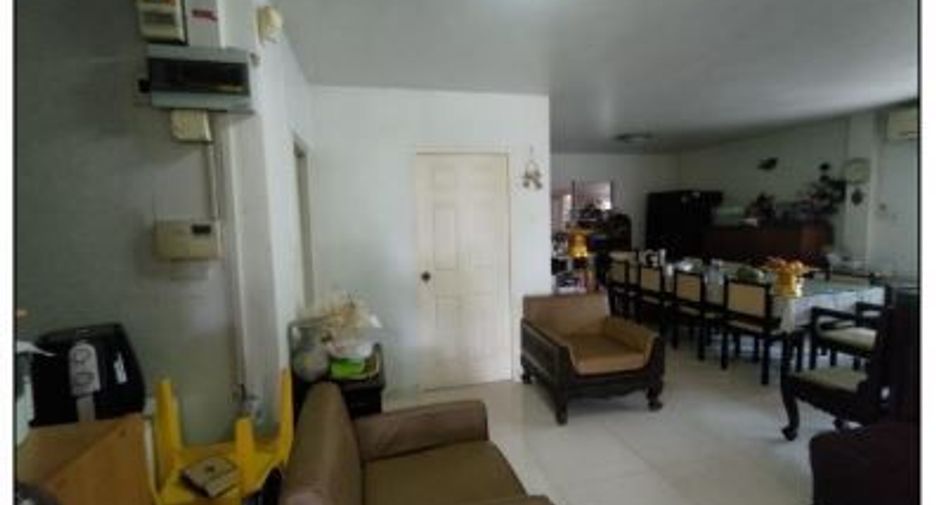 À vendre 4 chambres maison à Bang Khen, Bangkok