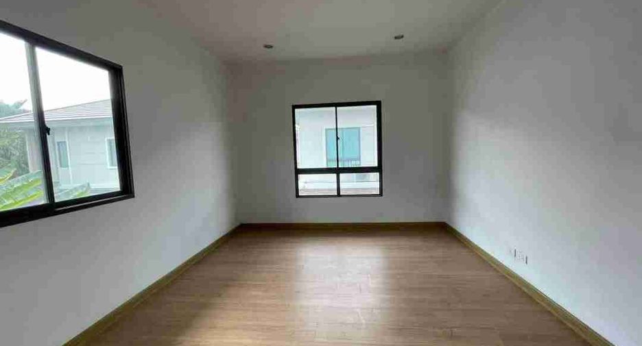 For sale 3 bedrooms condo in Suan Luang, Bangkok