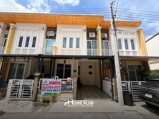 For sale 3 bedrooms townhouse in Mueang Samut Prakan, Samut Prakan
