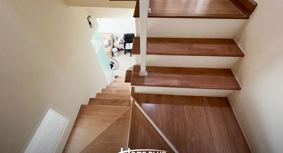 À vendre 3 chambres maison de ville à Mueang Samut Prakan, Samut Prakan